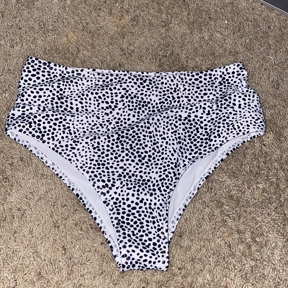 high waisted black & white swimsuit bottoms - Picture 2 of 3